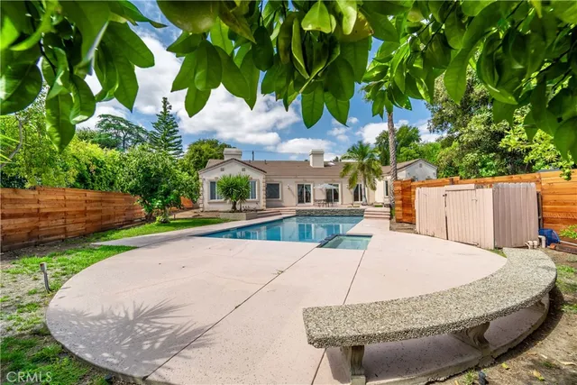 $8,995 | 5206 Topeka Drive, Tarzana, CA 91356