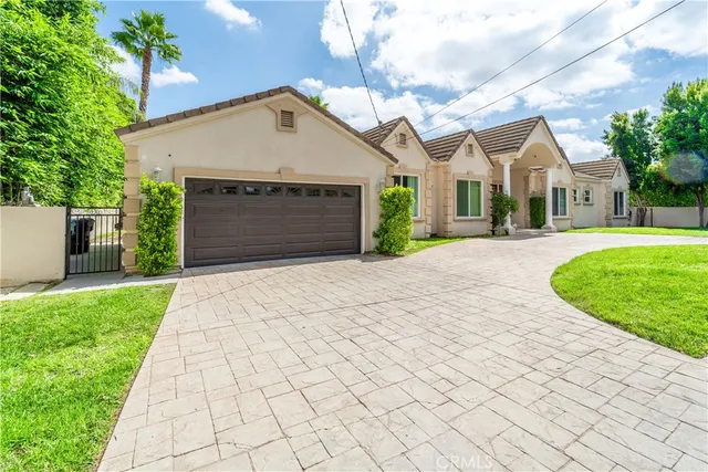 $8,995 | 5206 Topeka Drive, Tarzana, CA 91356