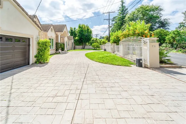 $8,995 | 5206 Topeka Drive, Tarzana, CA 91356