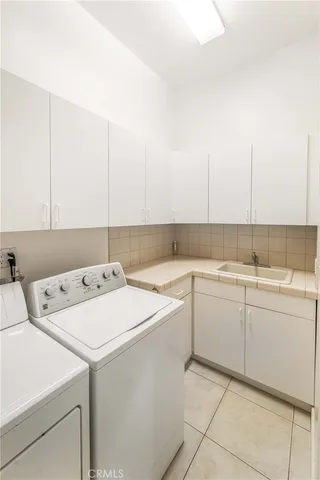 $8,995 | 5206 Topeka Drive, Tarzana, CA 91356