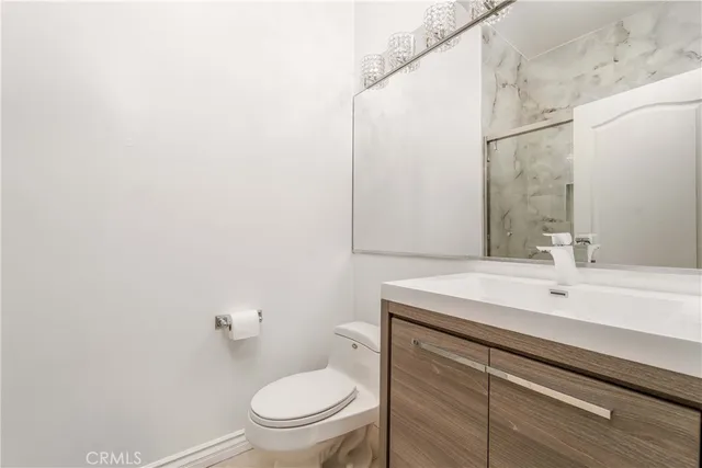 $8,995 | 5206 Topeka Drive, Tarzana, CA 91356