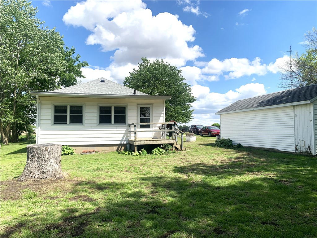 179 North 2000 East Road Rosamond, IL 62083 - Photo 3 of 13