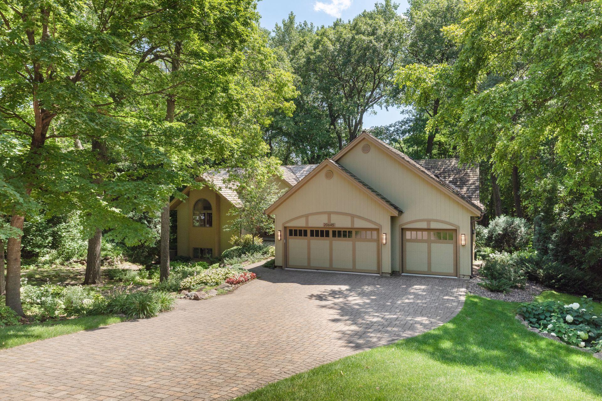 20645 Bayview Court Deephaven, MN 55331 - Photo 2 of 48 Gallery Image 2