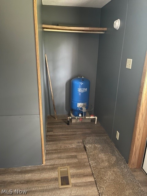 2709 Riverside Park Road Southeast Uhrichsville, OH 44683 - Photo 15 of 19 Gallery Image 15