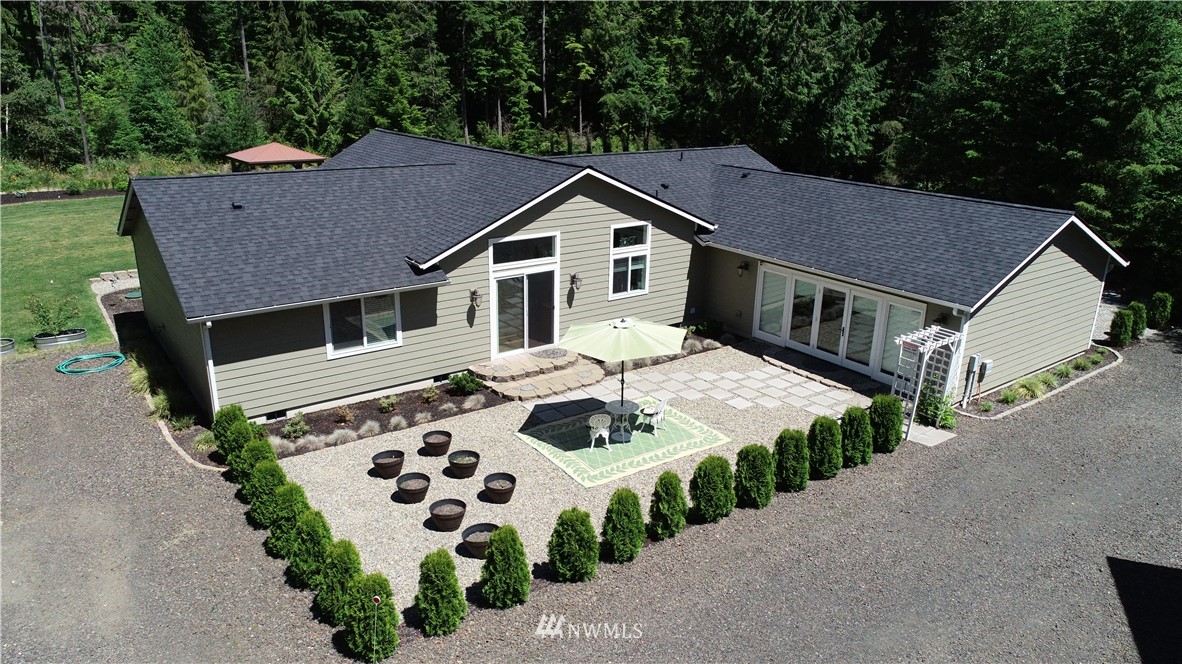 8455 Southeast Overaa Road Port Orchard, WA 98367 - Photo 1 of 40 Gallery Image 1