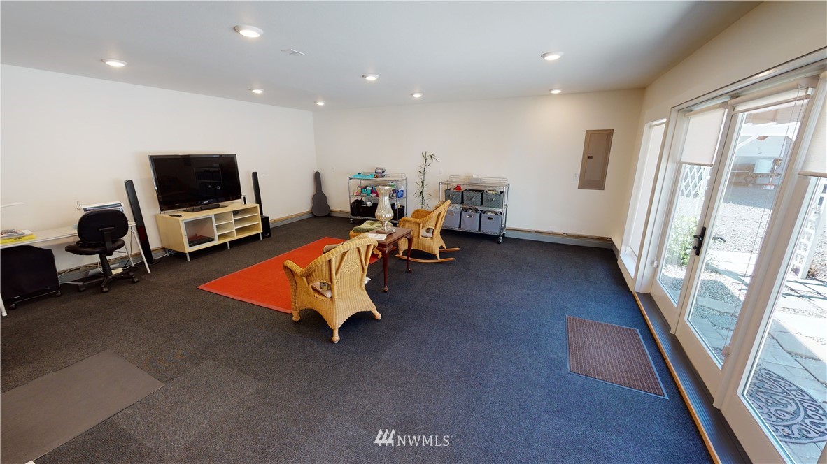 8455 Southeast Overaa Road Port Orchard, WA 98367 - Photo 23 of 40 Gallery Image 23