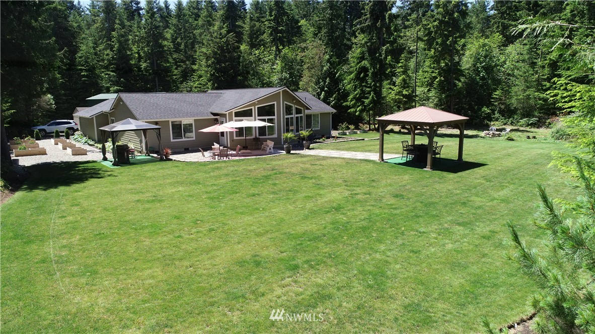 8455 Southeast Overaa Road Port Orchard, WA 98367 - Photo 4 of 40 Gallery Image 4
