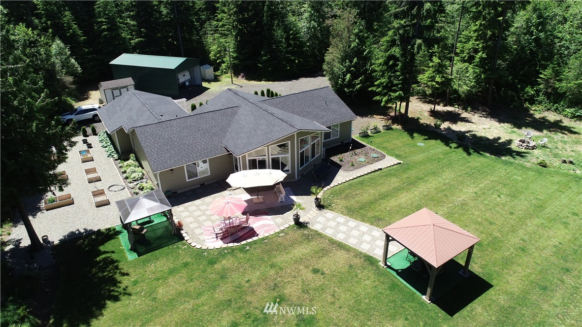 8455 Southeast Overaa Road Port Orchard, WA 98367 - Photo 5 of 40 Gallery Image 5