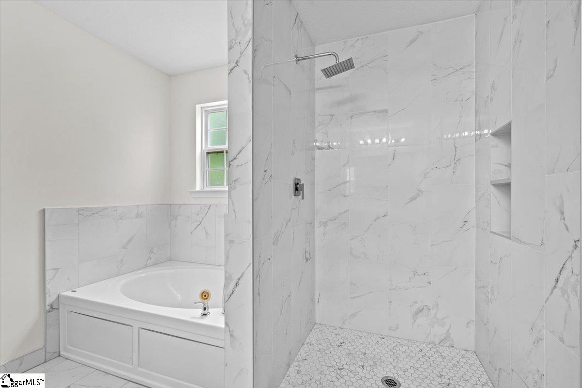 223 Mt Vernon Road Anderson, SC 29624 - Photo 13 of 28