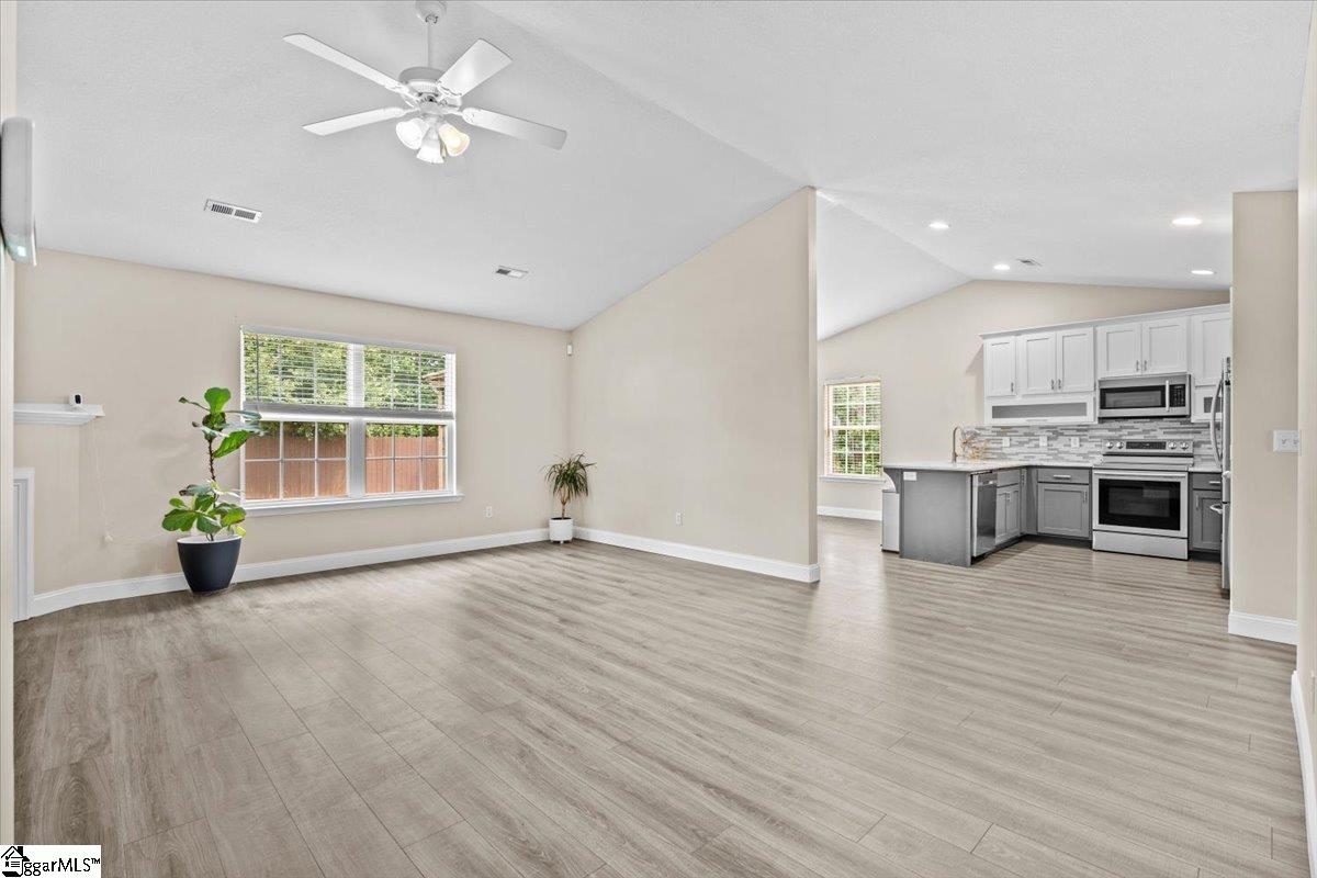 223 Mt Vernon Road Anderson, SC 29624 - Photo 6 of 28