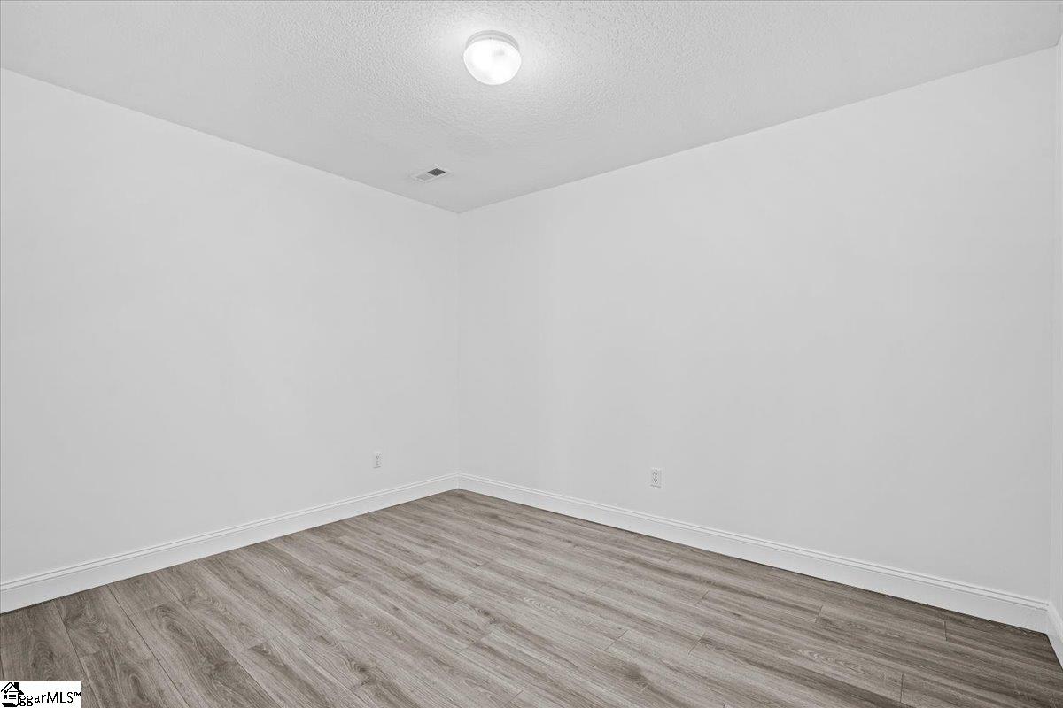 223 Mt Vernon Road Anderson, SC 29624 - Photo 7 of 28