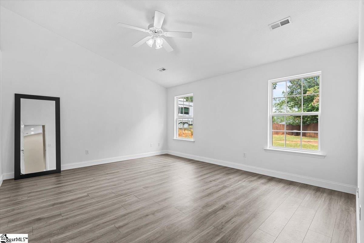 223 Mt Vernon Road Anderson, SC 29624 - Photo 10 of 28