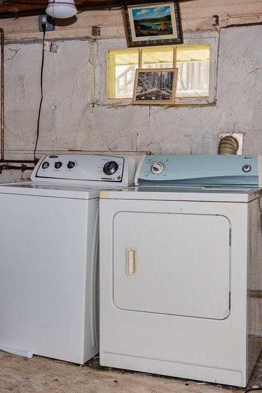 31 Bickford Road Braintree, MA 02184 - Photo 23 of 28 a utility room with dryer and washer