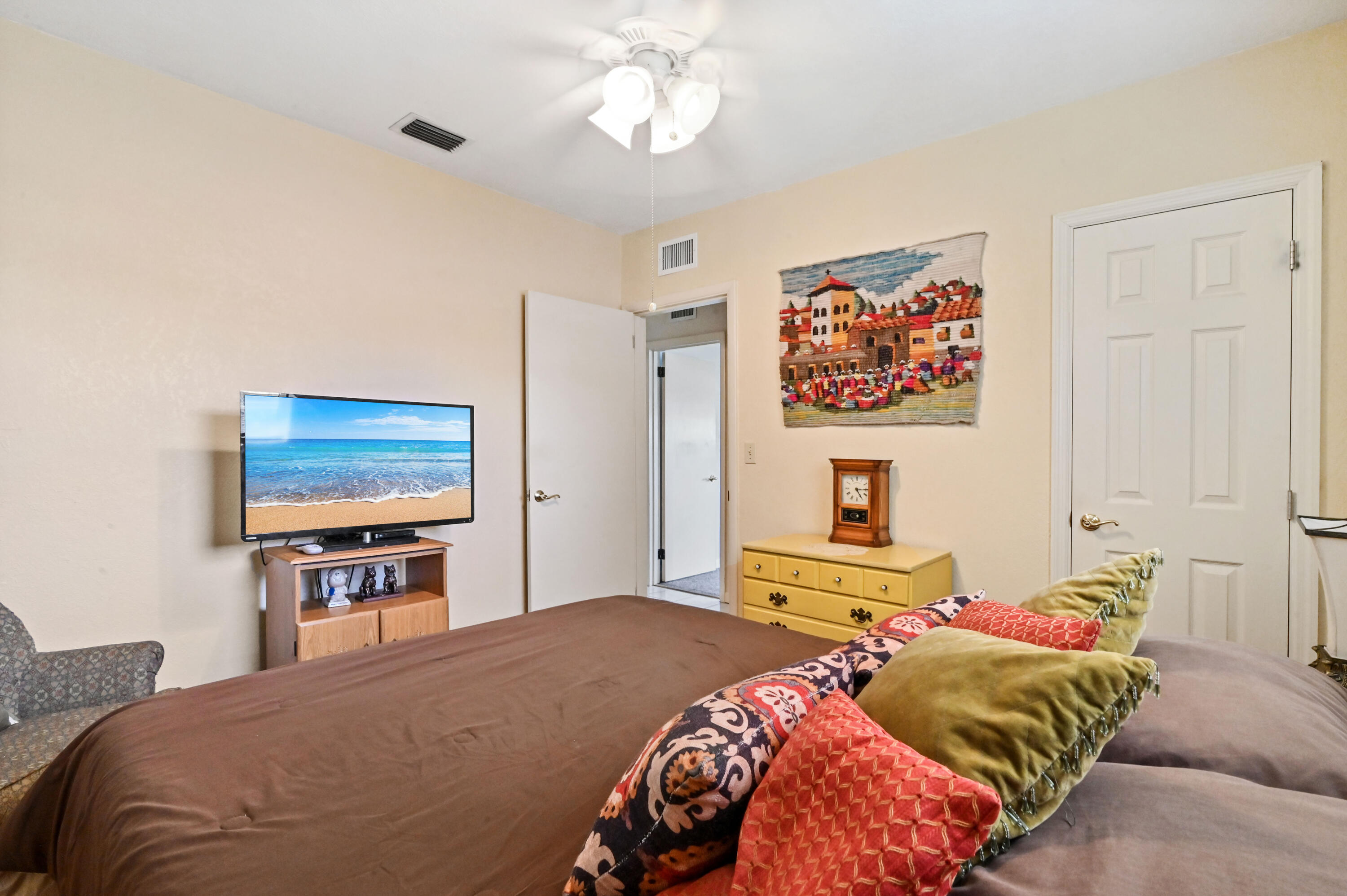 361 East Lake Road Palm Springs, FL 33461 - Photo 19 of 35 18 bedroom 02