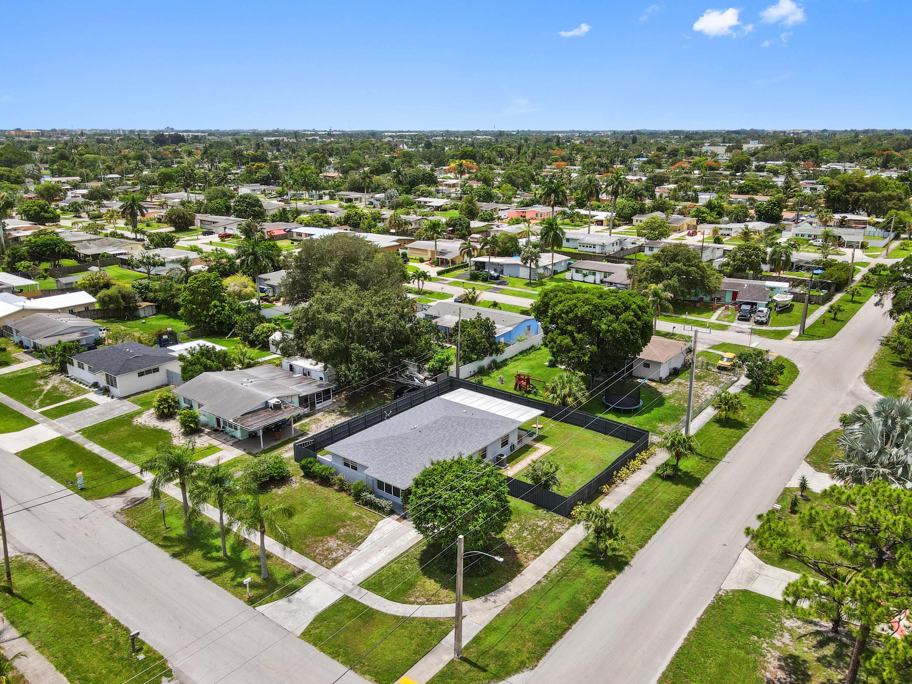 361 East Lake Road Palm Springs, FL 33461 - Photo 30 of 35 29 drone 03
