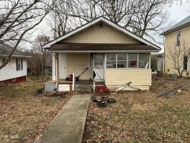 $139,900 | 306 Highland Avenue, Johnson City, TN 37604