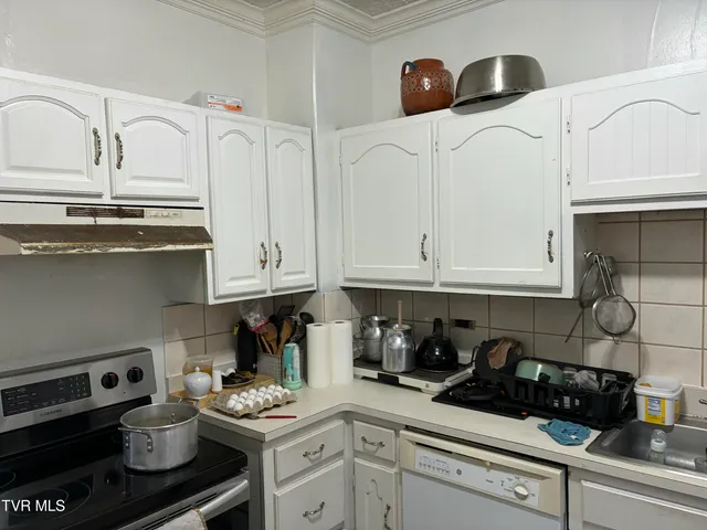 $139,900 | 306 Highland Avenue, Johnson City, TN 37604