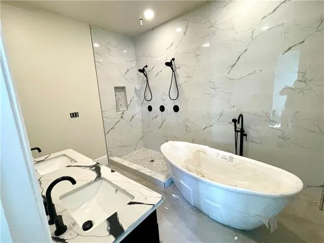 $2,200 | 3635 Bruxelles Street, New Orleans, LA 70122