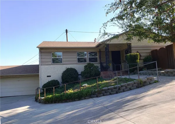 $4,000 | 22436 Avenue San Luis, Woodland Hills, CA 91364