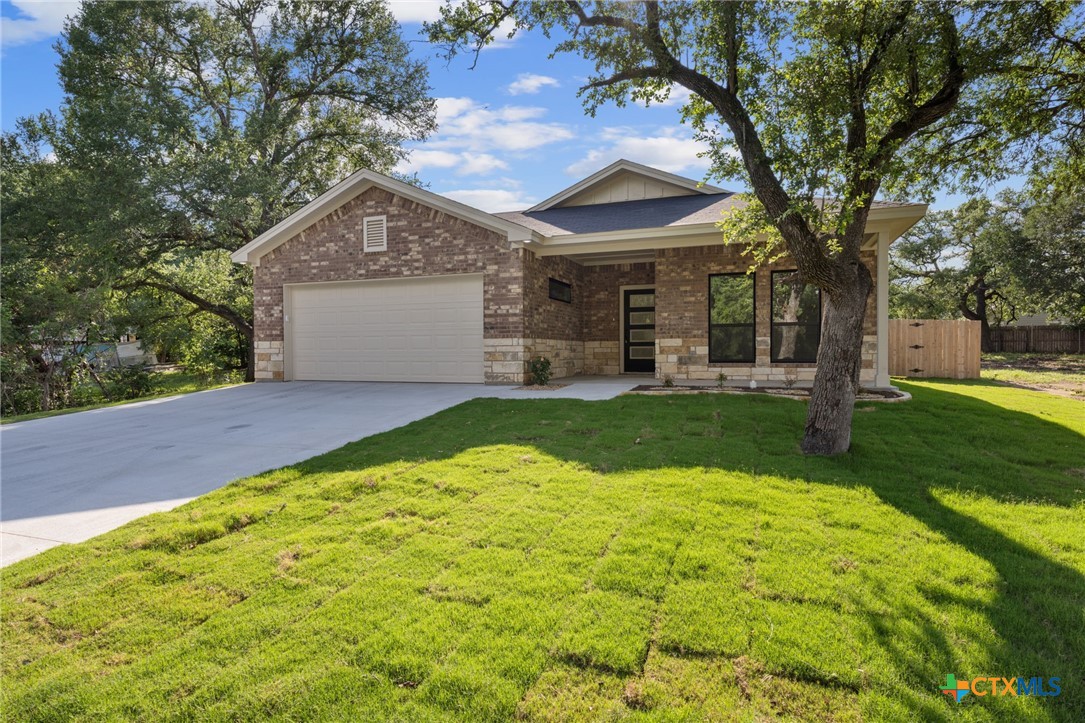 312 Mitchell Street Belton, TX 76513 - Photo 2 of 36