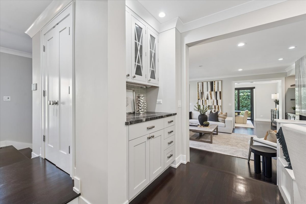 331 Sheridan Road Winnetka, IL 60093 - Photo 18 of 82