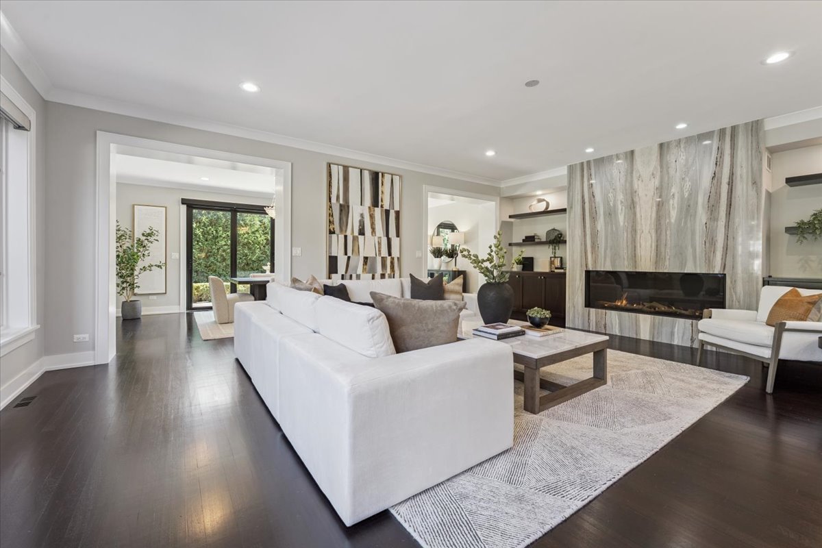 331 Sheridan Road Winnetka, IL 60093 - Photo 20 of 82 a living room with furniture wooden floor and a large window