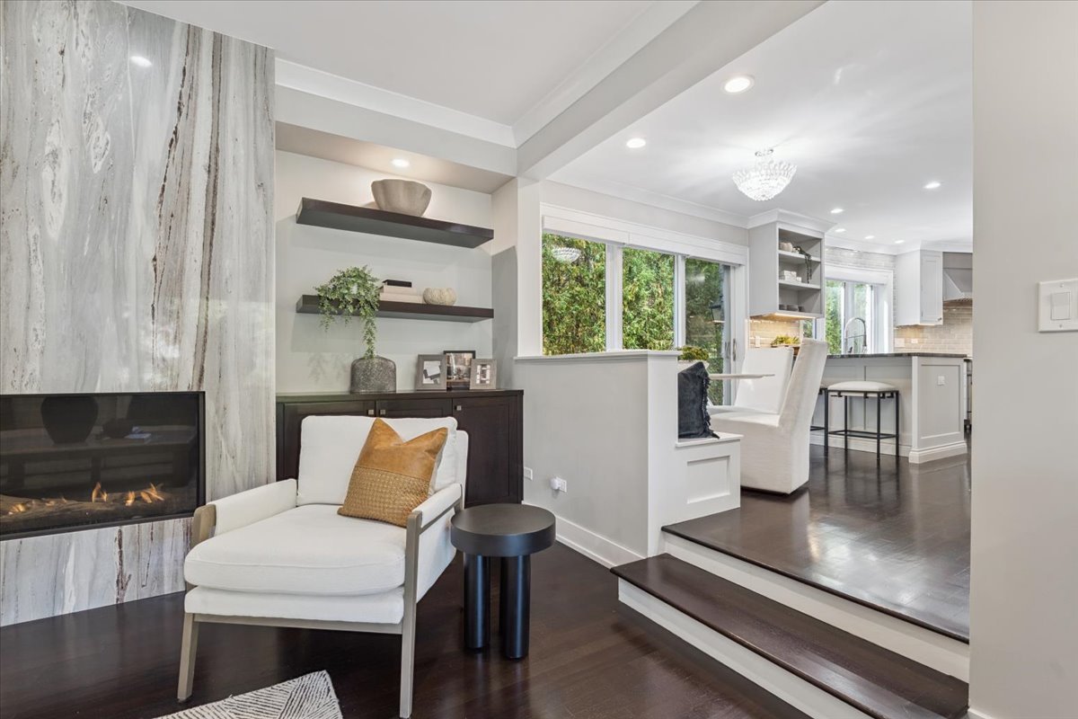 331 Sheridan Road Winnetka, IL 60093 - Photo 23 of 82 a living room with furniture and a flat screen tv