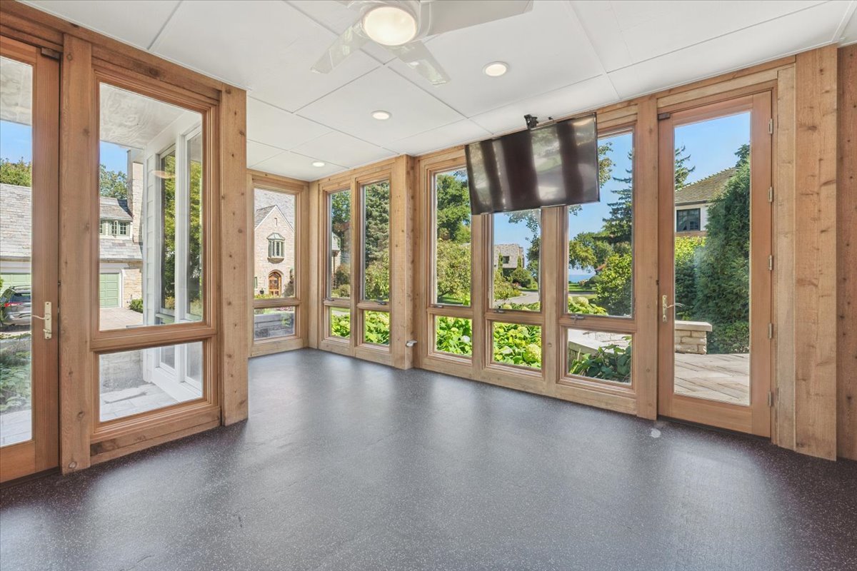 331 Sheridan Road Winnetka, IL 60093 - Photo 26 of 82