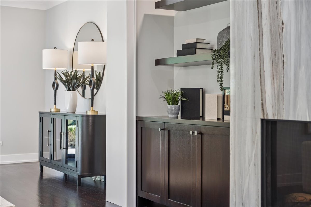 331 Sheridan Road Winnetka, IL 60093 - Photo 31 of 82 a view of living room with furniture and wooden floor
