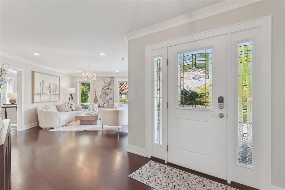 331 Sheridan Road Winnetka, IL 60093 - Photo 5 of 82 a living room with furniture and a wooden floor