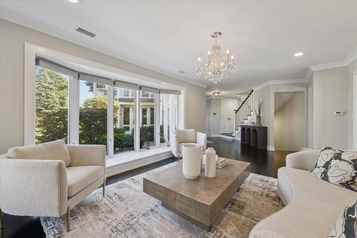 331 Sheridan Road Winnetka, IL 60093 - Photo 10 of 82