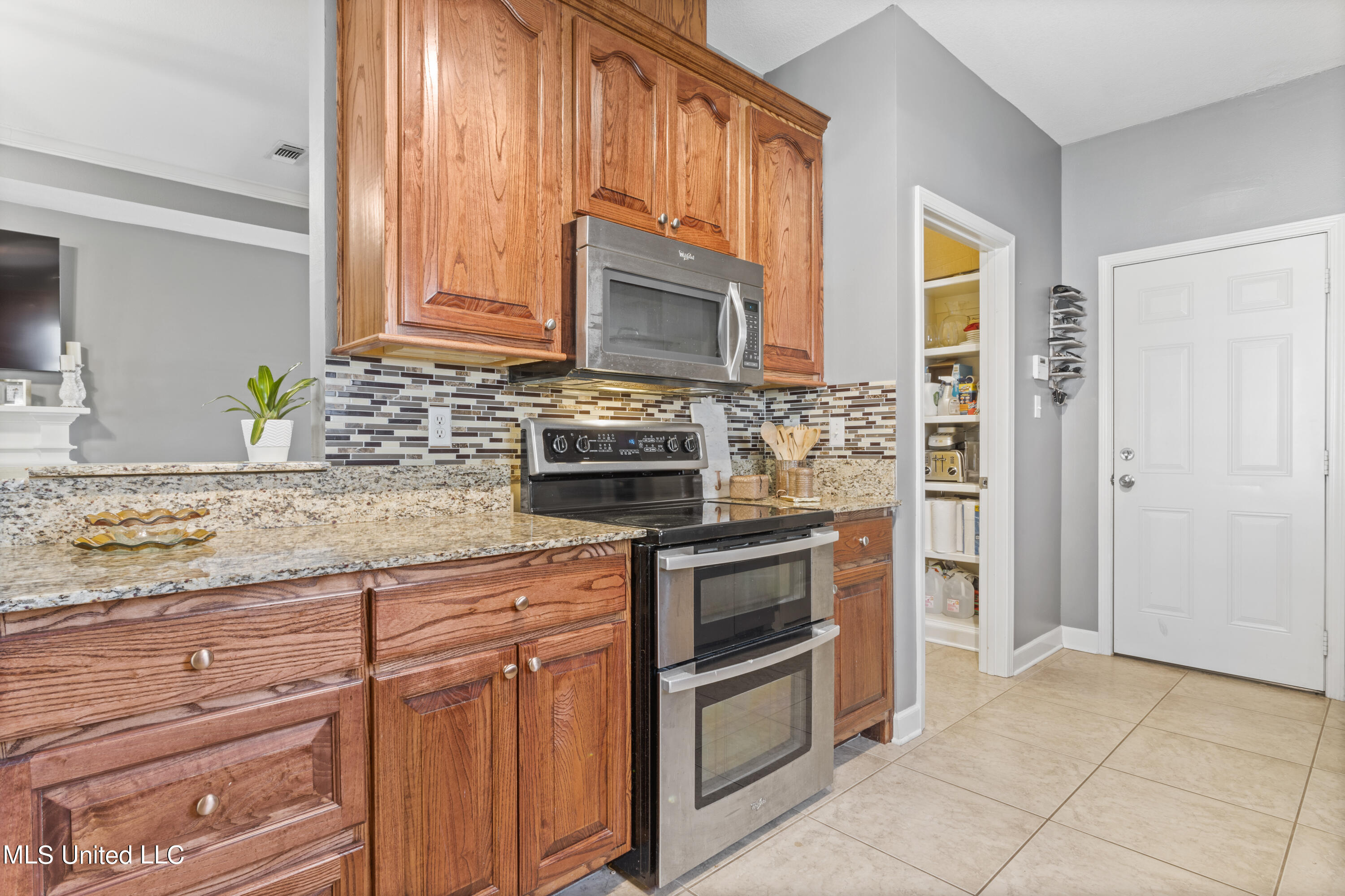 7828 Rue Morgan Ocean Springs, MS 39564 - Photo 9 of 23 009