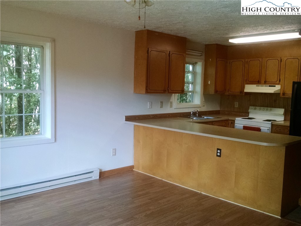 427 Sugarloaf Road Boone, NC 28607 - Photo 11 of 17