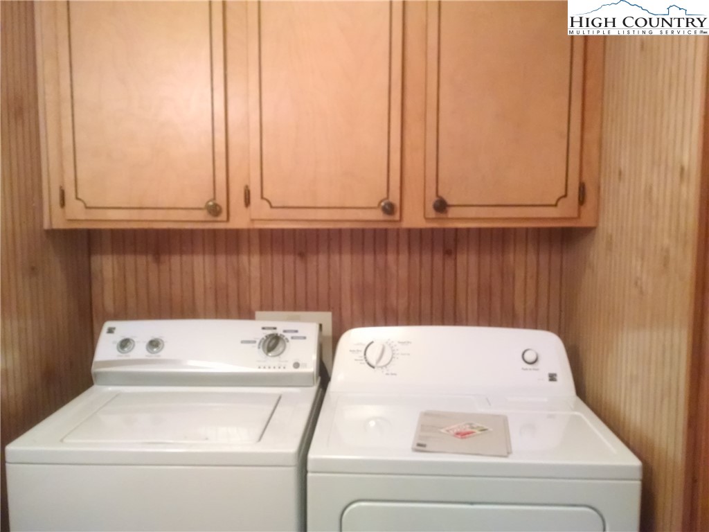 427 Sugarloaf Road Boone, NC 28607 - Photo 15 of 17