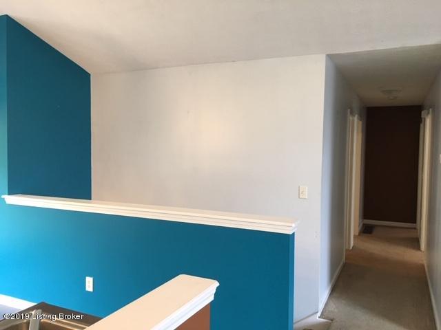 11101 Meadow Run Road Louisville, KY 40229 - Photo 15 of 45 13_BedroomHallway