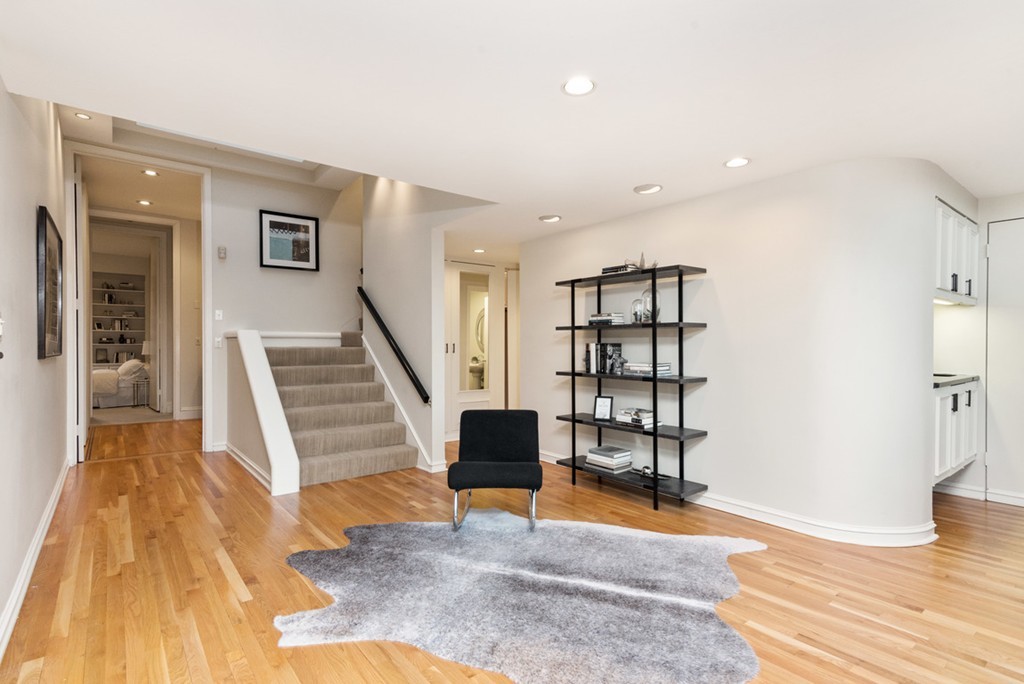398 Beacon Street, Unit 4 Boston, MA 02116 - Photo 12 of 29