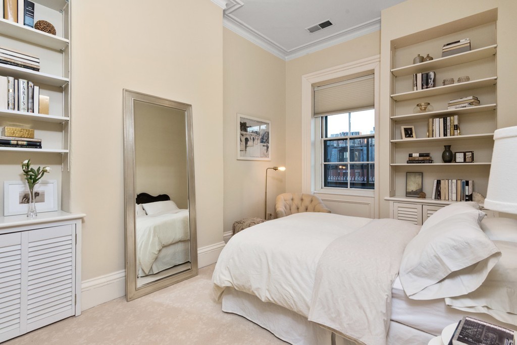 398 Beacon Street, Unit 4 Boston, MA 02116 - Photo 16 of 29
