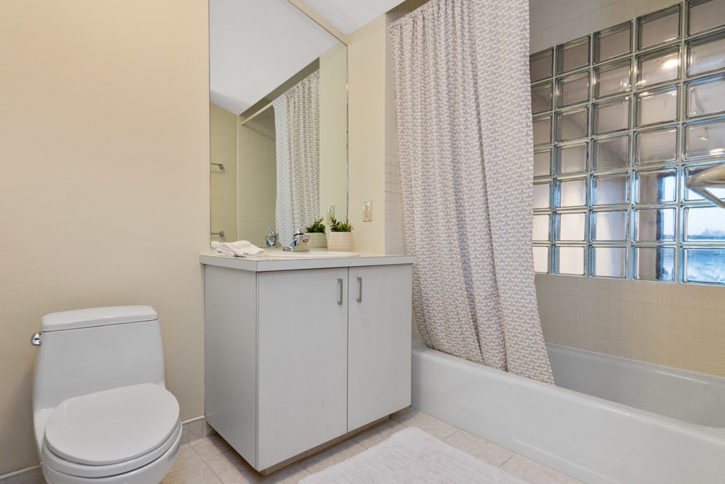 398 Beacon Street, Unit 4 Boston, MA 02116 - Photo 20 of 29