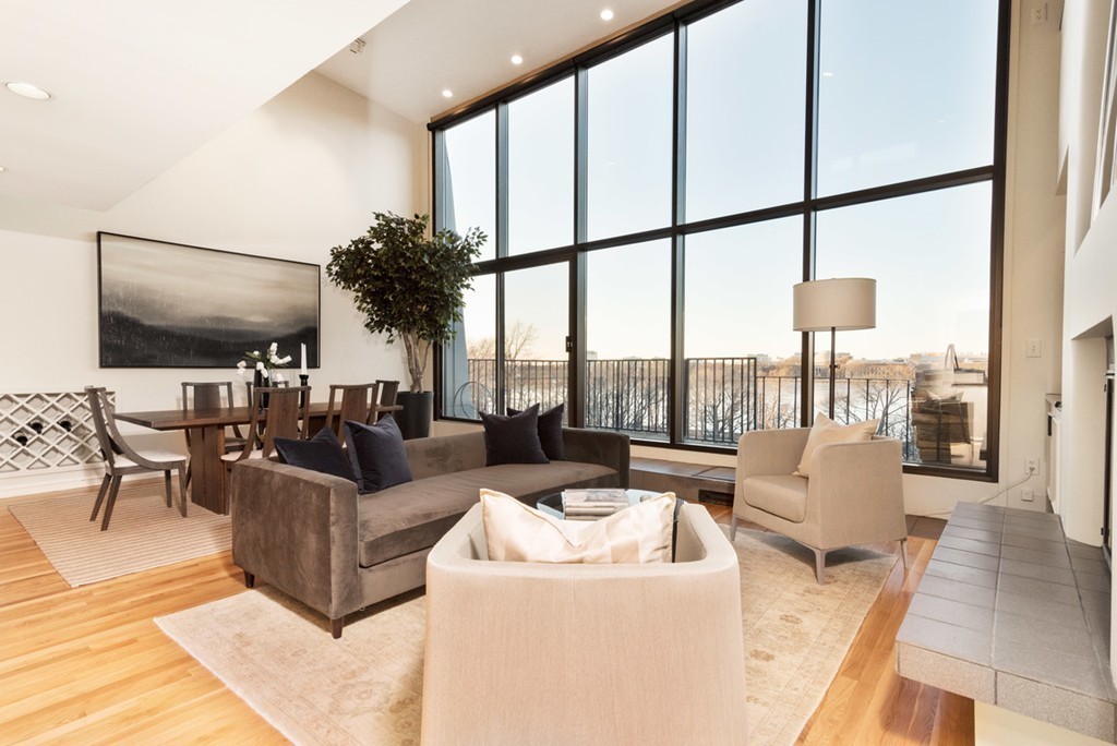 398 Beacon Street, Unit 4 Boston, MA 02116 - Photo 2 of 29