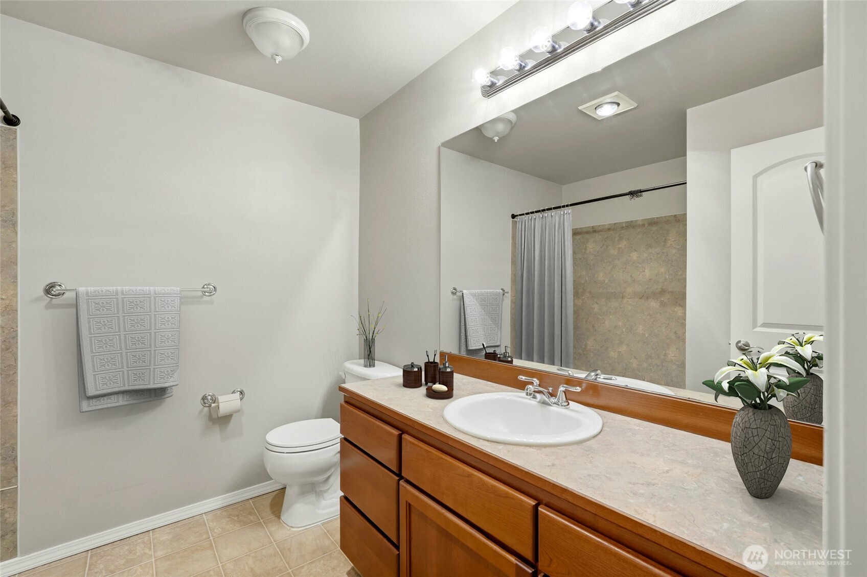 7809 218th Street Southwest, Unit 12 Edmonds, WA 98026 - Photo 21 of 34