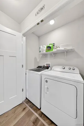 $299,900 | 15 Hollow Tree Court, Winfield, MO 63389