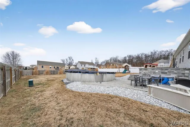 $299,900 | 15 Hollow Tree Court, Winfield, MO 63389