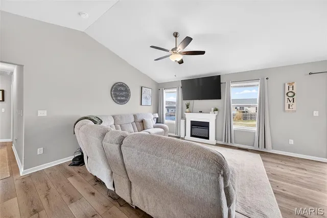 $299,900 | 15 Hollow Tree Court, Winfield, MO 63389