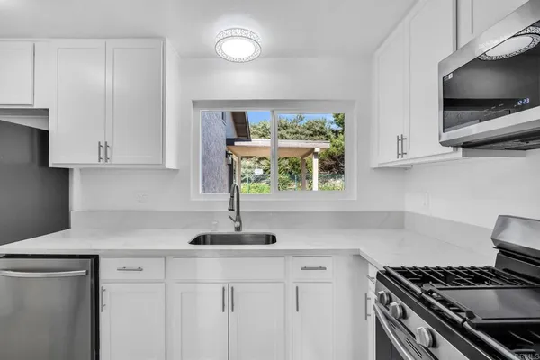 $719,000 | 4530 Beverly Glen Drive, Oceanside, CA 92056