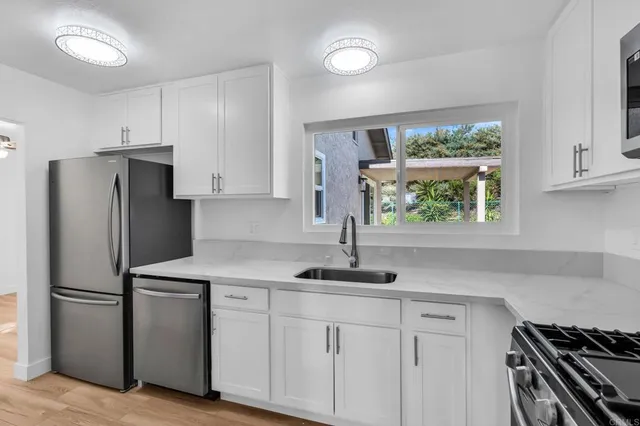 $725,000 | 4530 Beverly Glen Drive, Oceanside, CA 92056