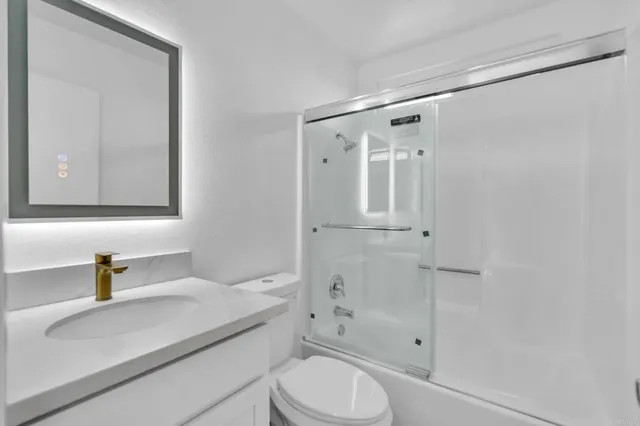 $725,000 | 4530 Beverly Glen Drive, Oceanside, CA 92056