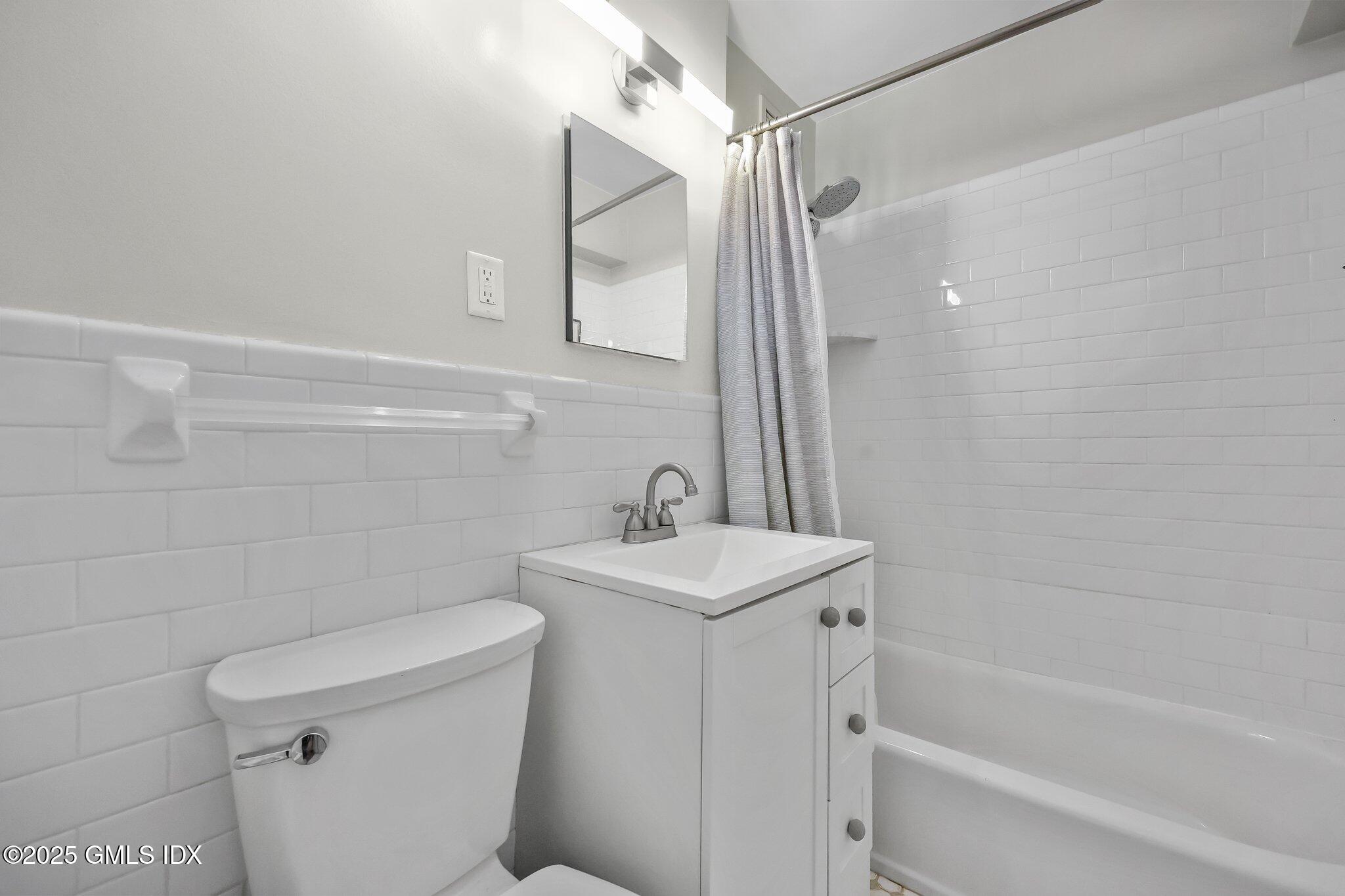 52 Lafayette Place, Unit 1F Greenwich, CT 06830 - Photo 10 of 16 10 - 1F - 52 Lafayette Pl