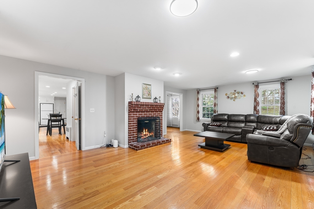 7 Providence Road Westford, MA 01886 - Photo 3 of 36