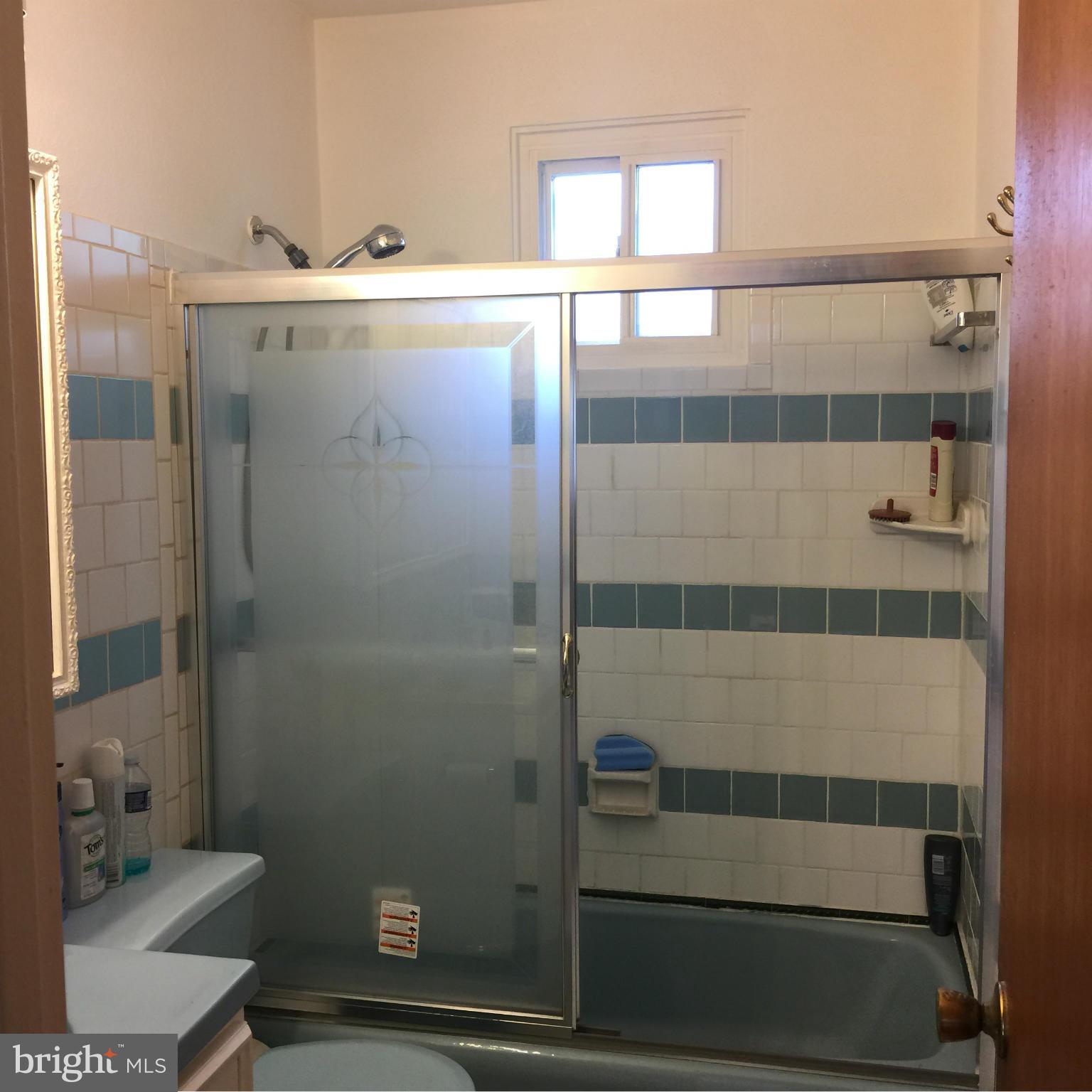 3805 Decatur Avenue Kensington, MD 20895 - Photo 17 of 21 Bath