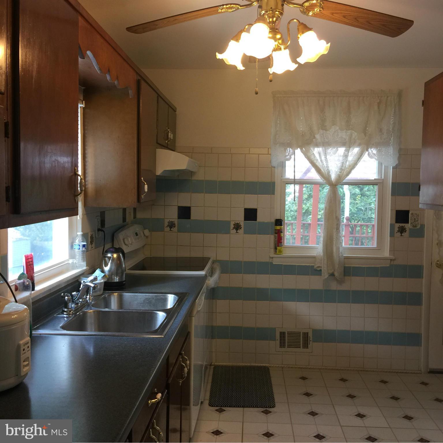 3805 Decatur Avenue Kensington, MD 20895 - Photo 6 of 21 Kitchen